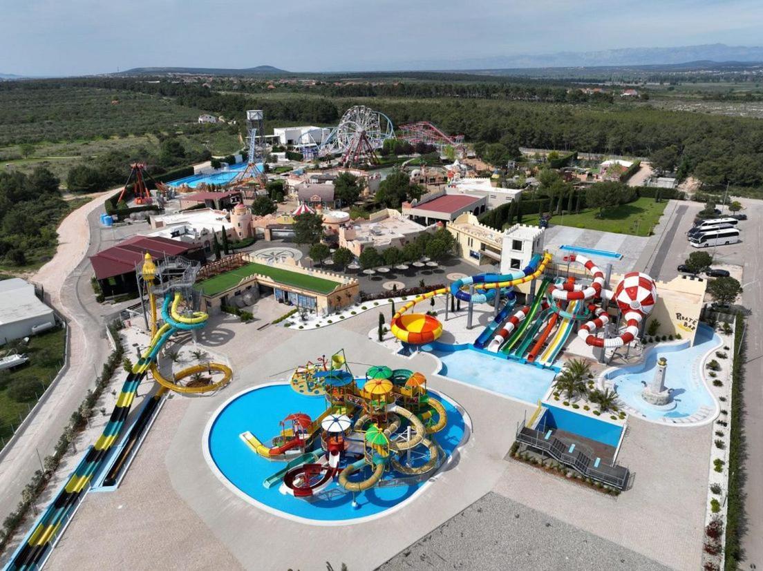 Mobile Linico Campsite Biograd Na Moru